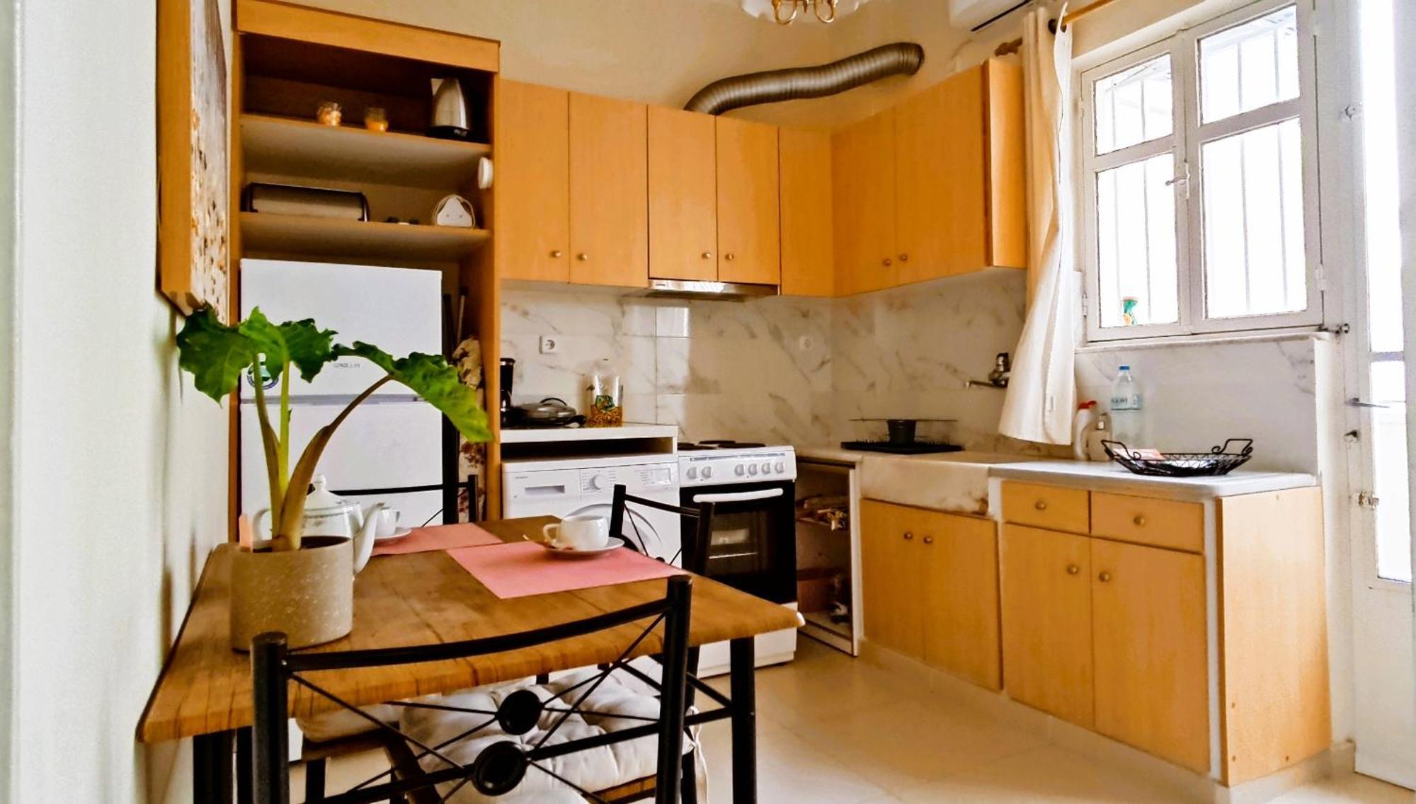 Next To Metro! Bright Apartment With Fully Equipped Kitchen Atenas Exterior foto